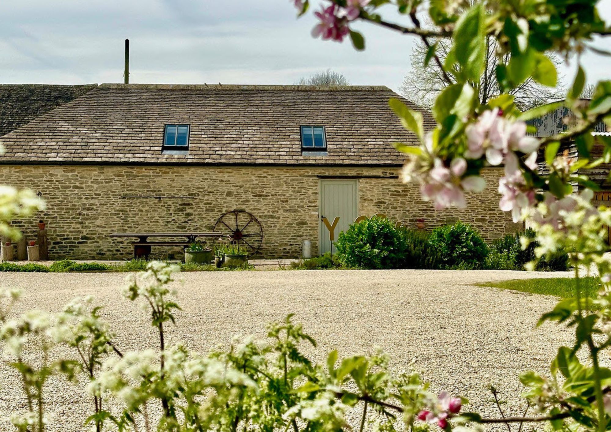 Outside Barn_Berry Farm Cotswolds