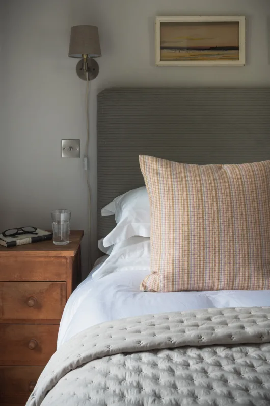 Kestrel ensuite at The Return to Self Retreat