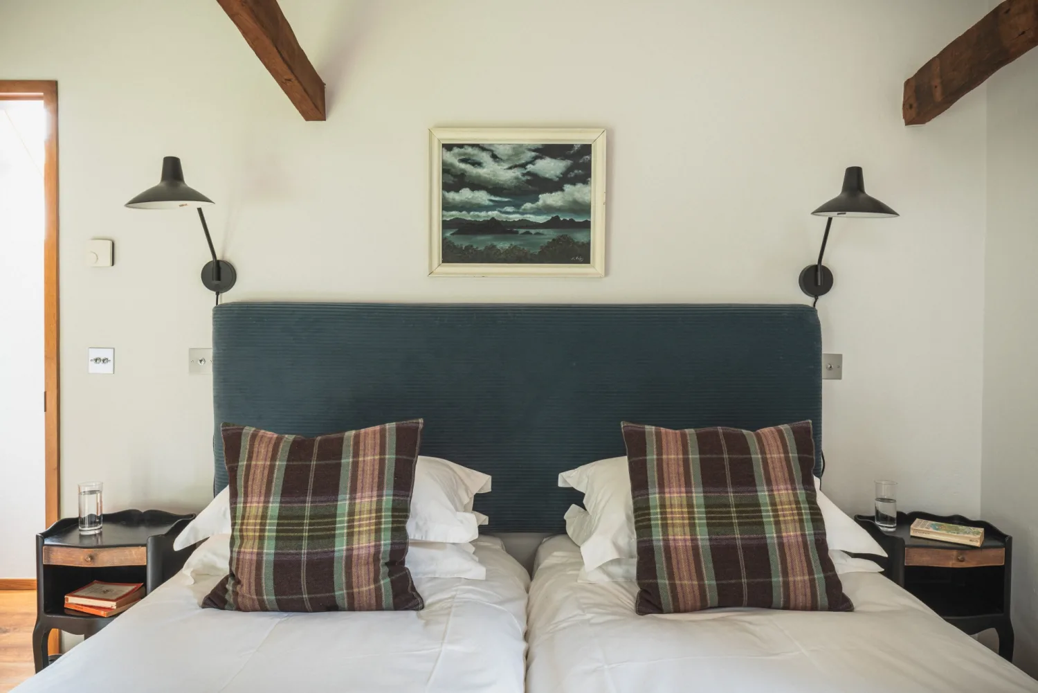 Kingfisher ensuite at The Return to Self Retreat