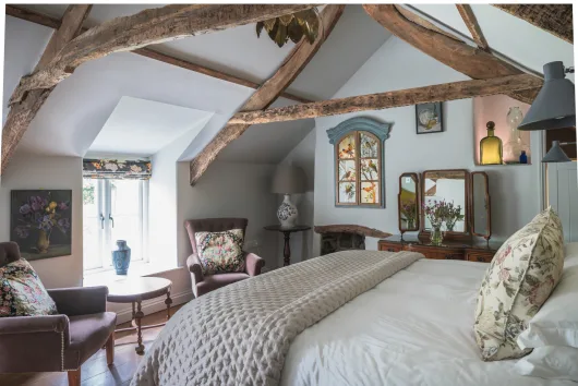 Valerian room detail at The Return to Self Retreat